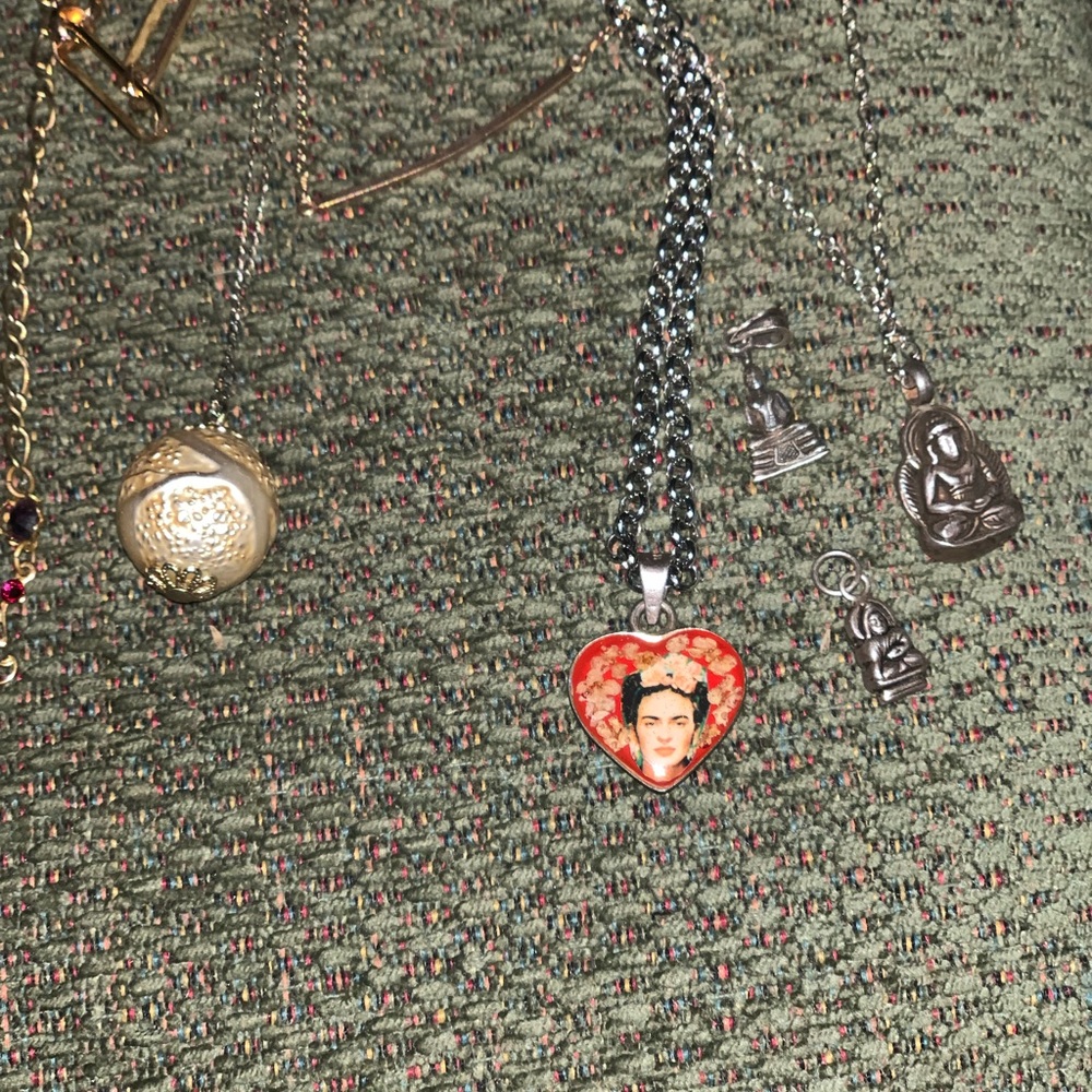Necklace bundle - Picture 14 of 16